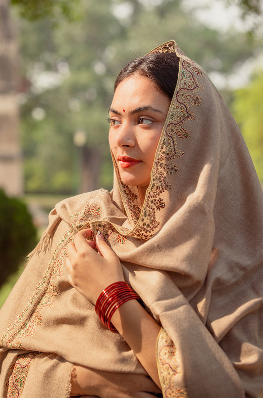 Beige shawl with minimal border