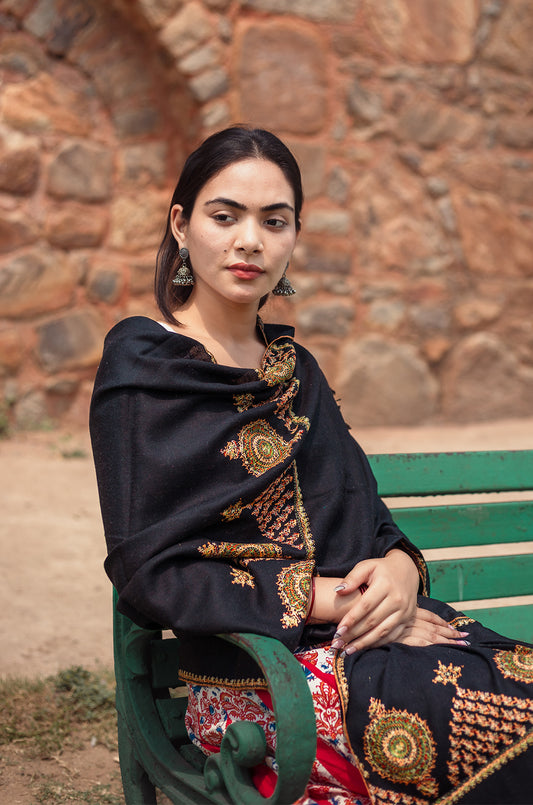 Black Pashmina Stole with Intricate Palla work
