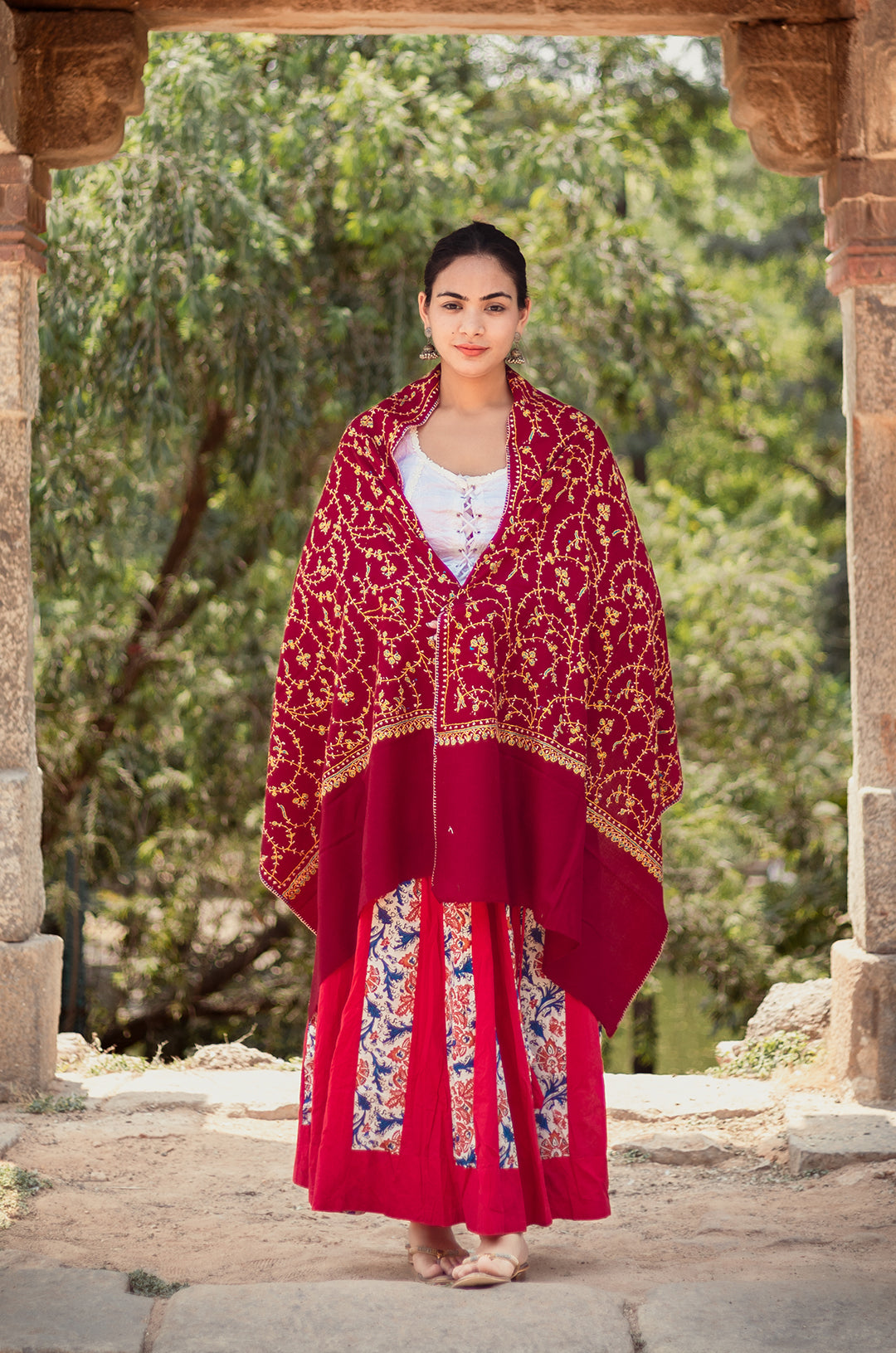 Maroon stole with full jaal work